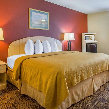 Quality Inn & Suites Weed Εξωτερικό φωτογραφία