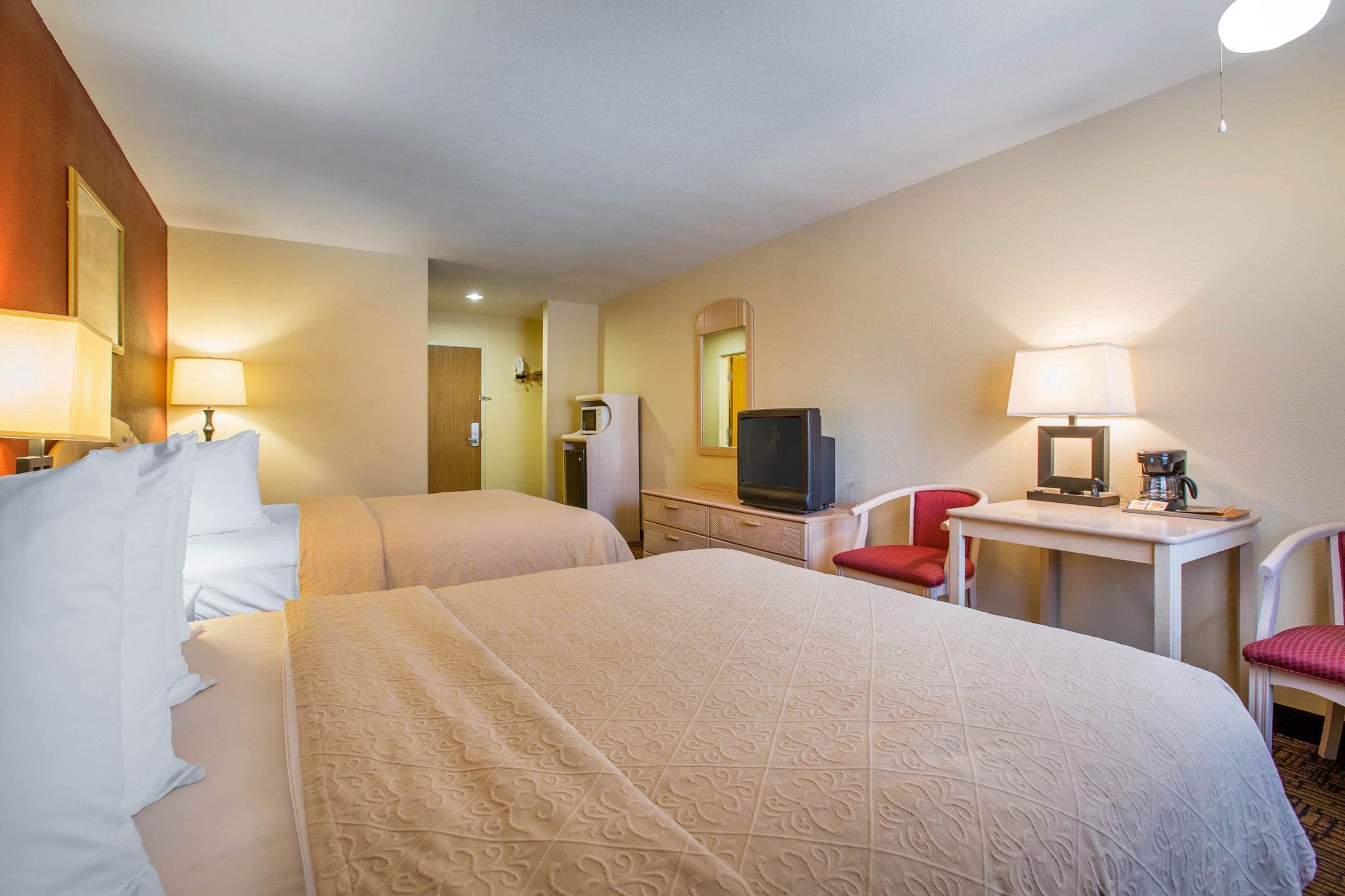 Quality Inn & Suites Weed Εξωτερικό φωτογραφία