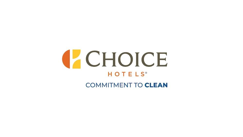 Quality Inn & Suites Weed Εξωτερικό φωτογραφία