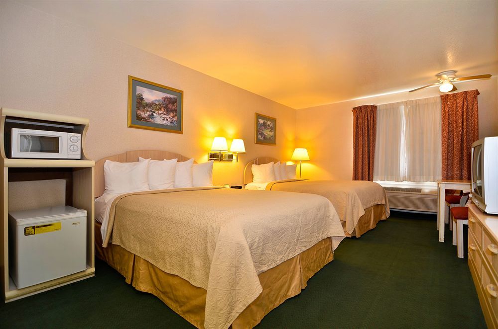 Quality Inn & Suites Weed Δωμάτιο φωτογραφία
