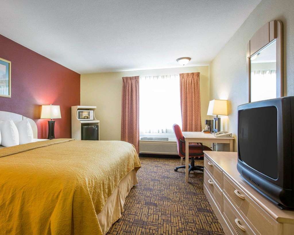 Quality Inn & Suites Weed Εξωτερικό φωτογραφία