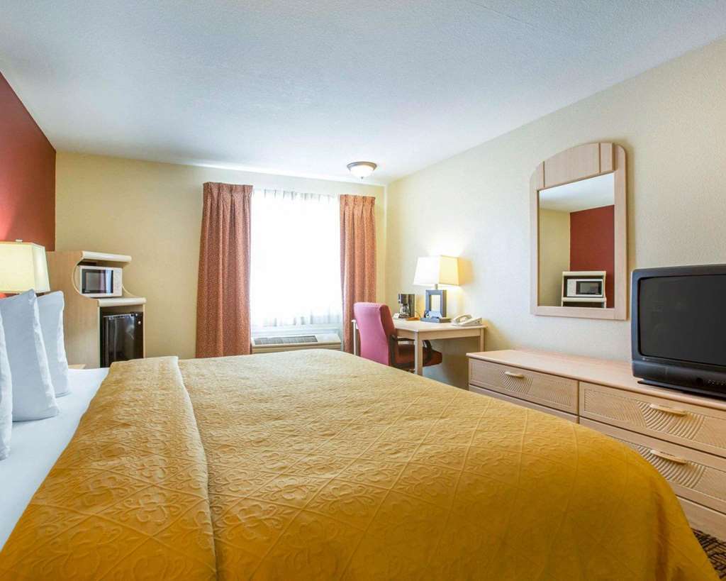 Quality Inn & Suites Weed Εξωτερικό φωτογραφία